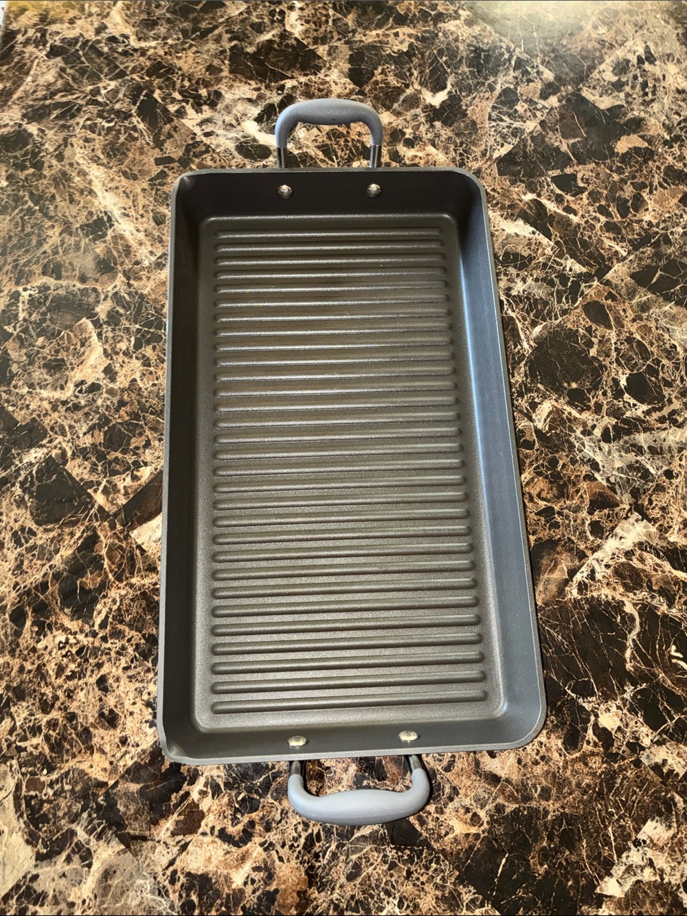 The Pampered Chef Titanium Nonstick Double Burner Grill Pan